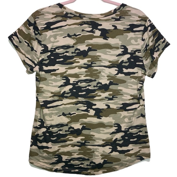 Bobbie Brooks Ladies XL camo ss tee with gold LOVE on front EUC 11091 - Picture 2 of 4